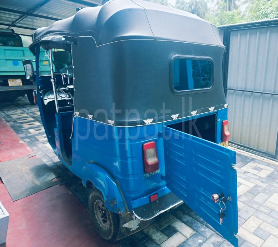 Bajaj Three Wheel 2011 - பயன்படுத்தப்பட்டது முச்சக்கர வண்டி sale in Sri Lanka - patpat.lk