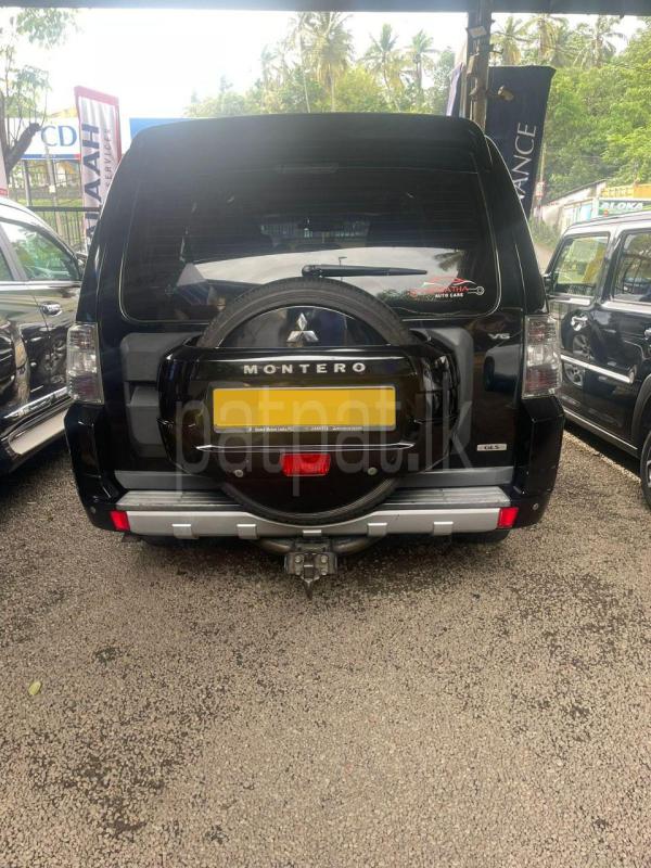 Mitsubishi Montero 2010 - பயன்படுத்தப்பட்டது SUV sale in Sri Lanka - patpat.lk