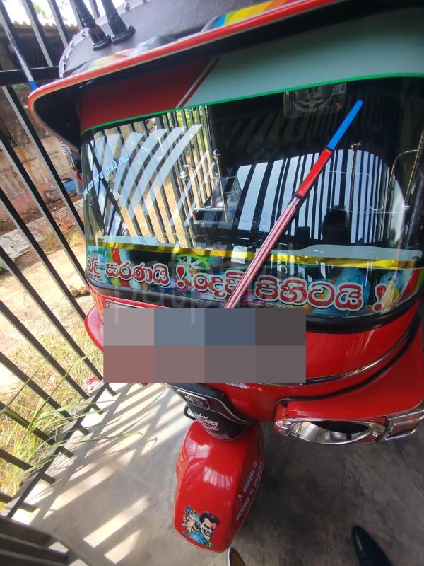 Bajaj Three Wheel 2011 - Used Three wheeler sale in Sri Lanka - patpat.lk