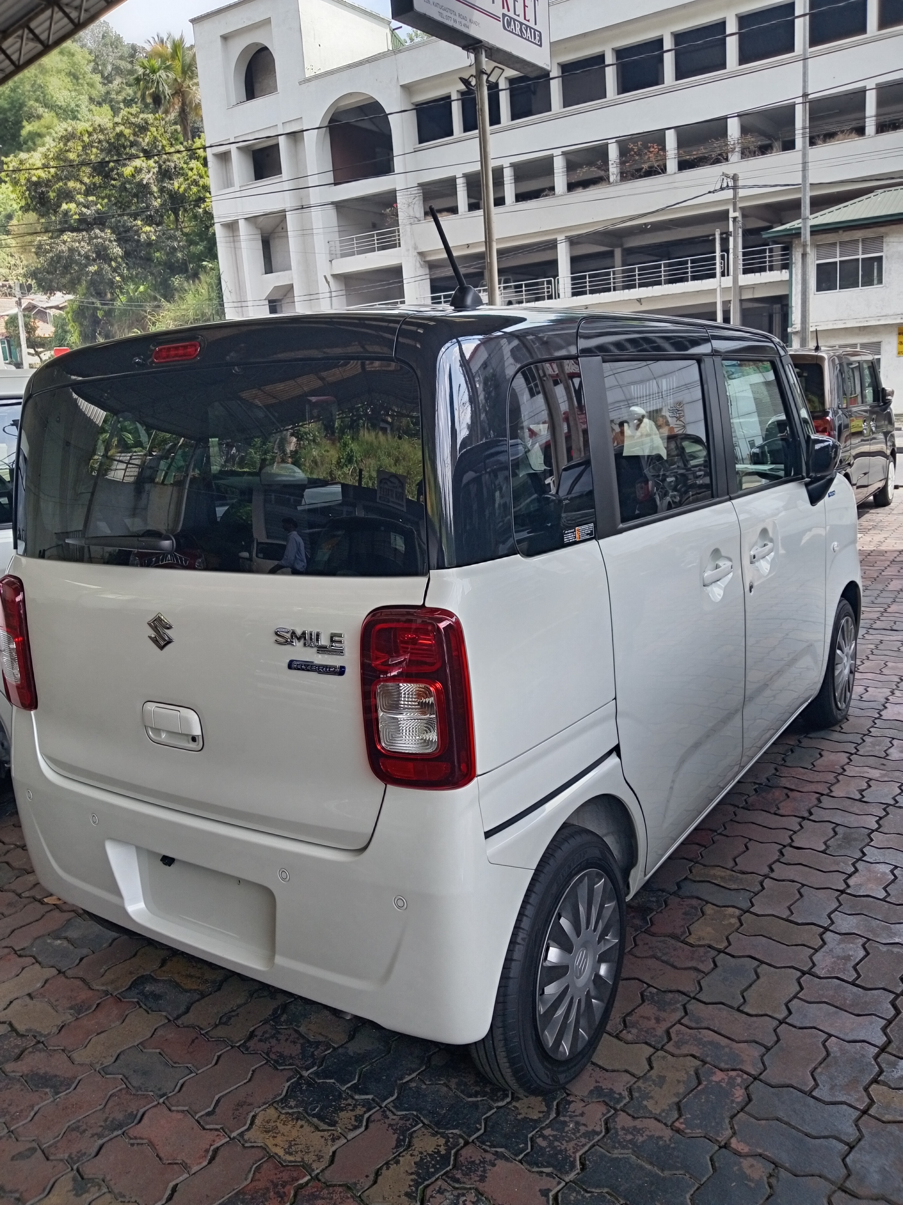 Advertisement image 3