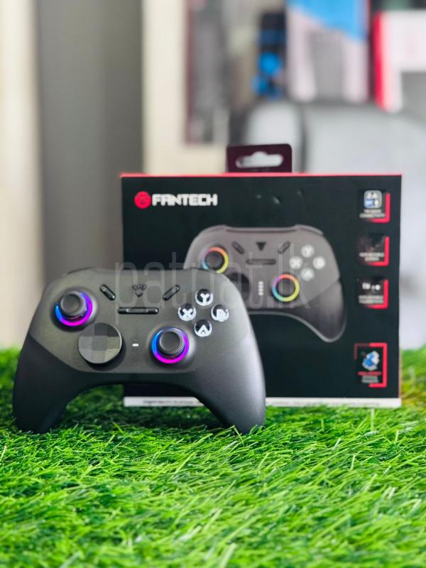FANTECH EOS PRO 2 WIRELESS GAMING CONTROLLER