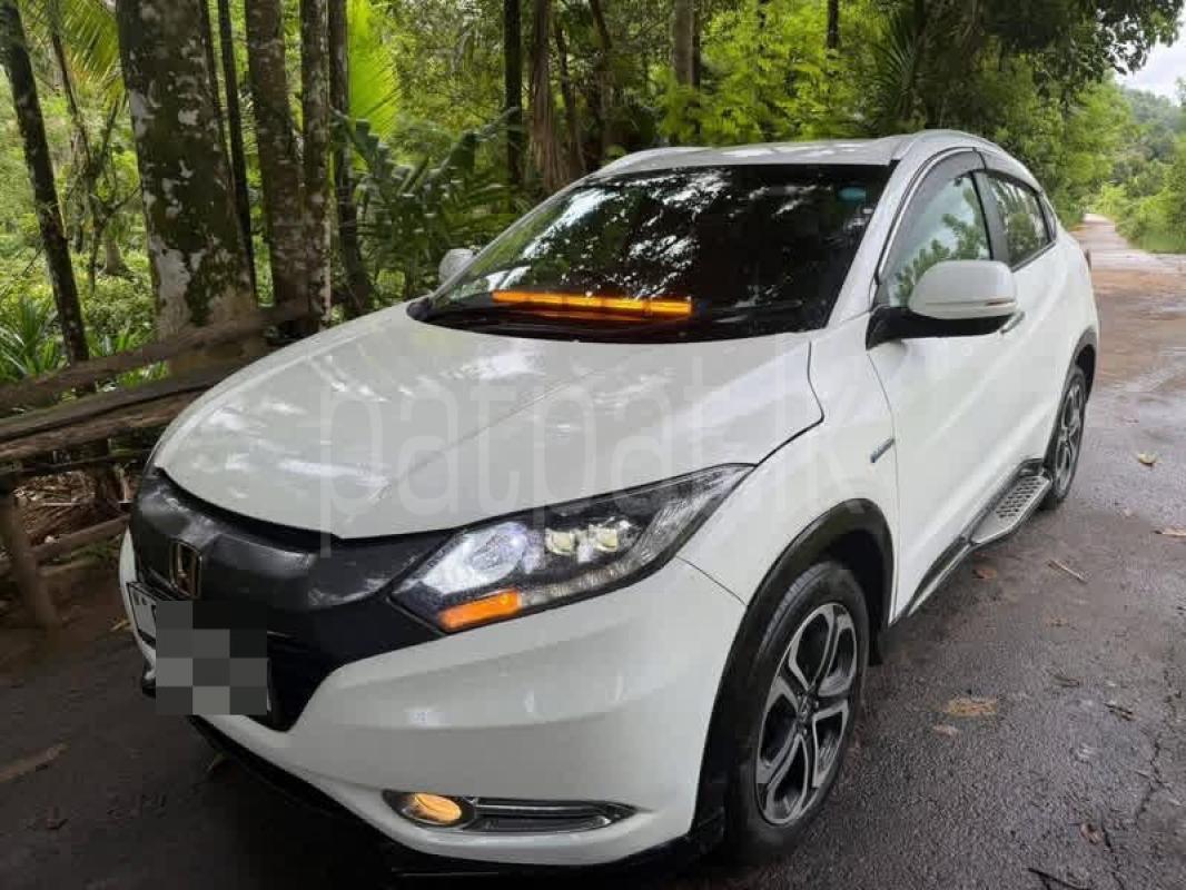 Honda Vezel 2014 - பயன்படுத்தப்பட்டது SUV sale in Sri Lanka - patpat.lk