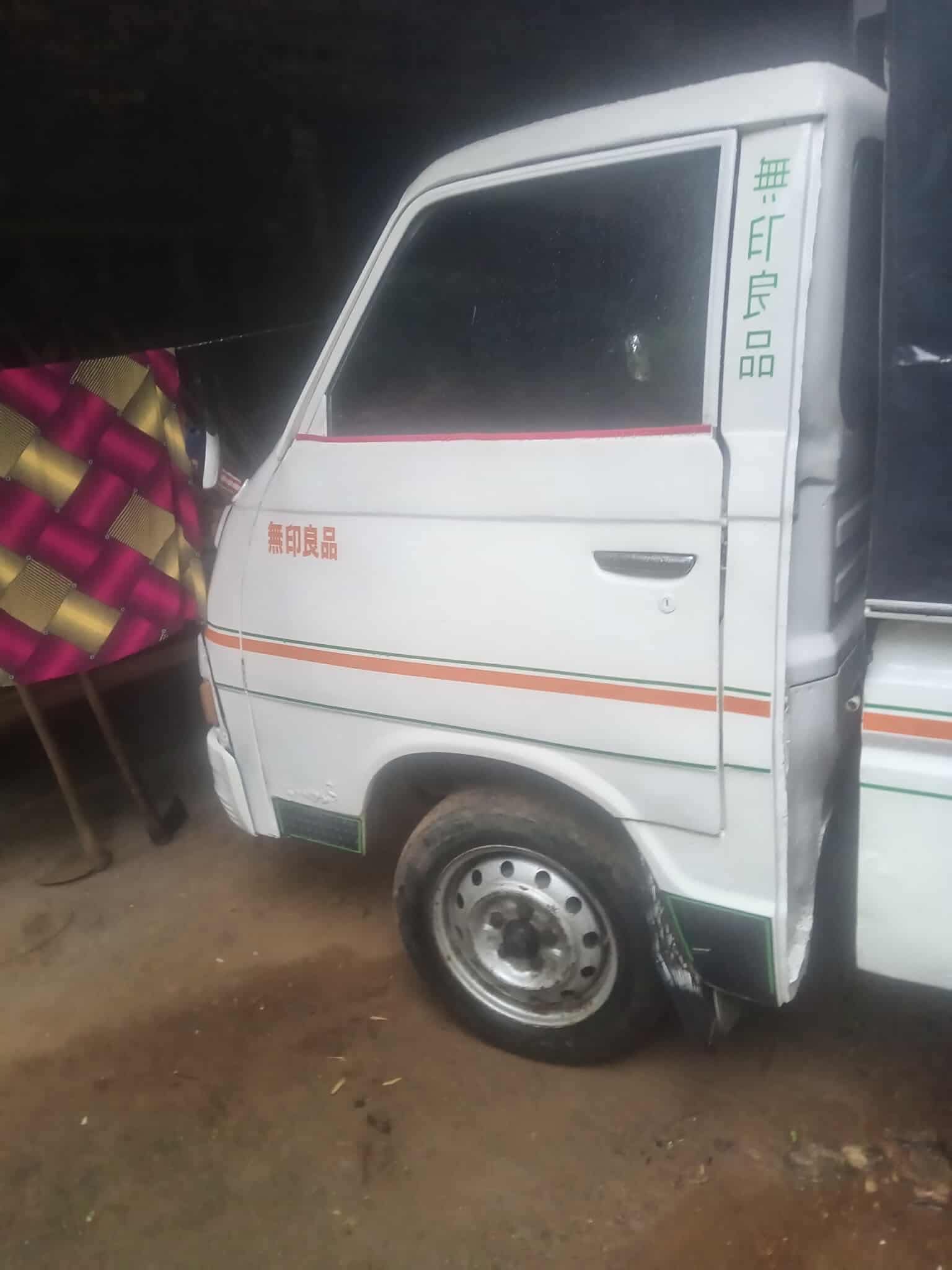Mitsubishi Delica 1977 - Used Truck sale in Sri Lanka - patpat.lk