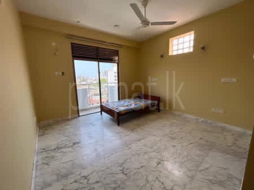 Luxury Apartment for Sale in Wellawatta (Colombo 06)