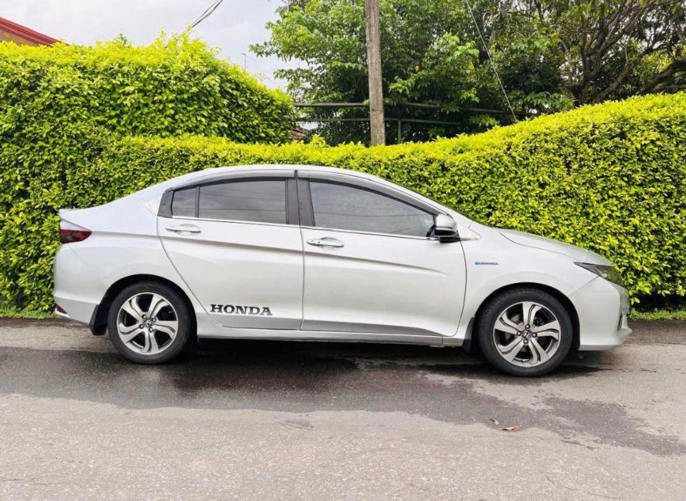 Honda Grace 2016 - Used Car sale in Sri Lanka - patpat.lk