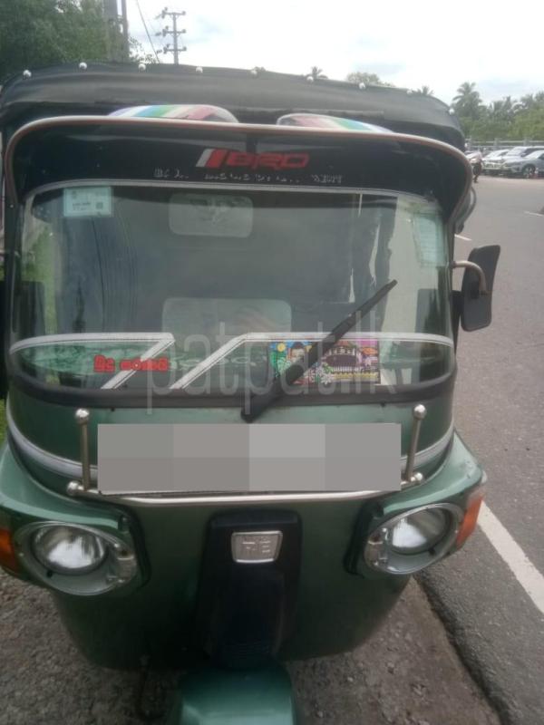Bajaj Three Wheel 2013 - பயன்படுத்தப்பட்டது முச்சக்கர வண்டி sale in Sri Lanka - patpat.lk