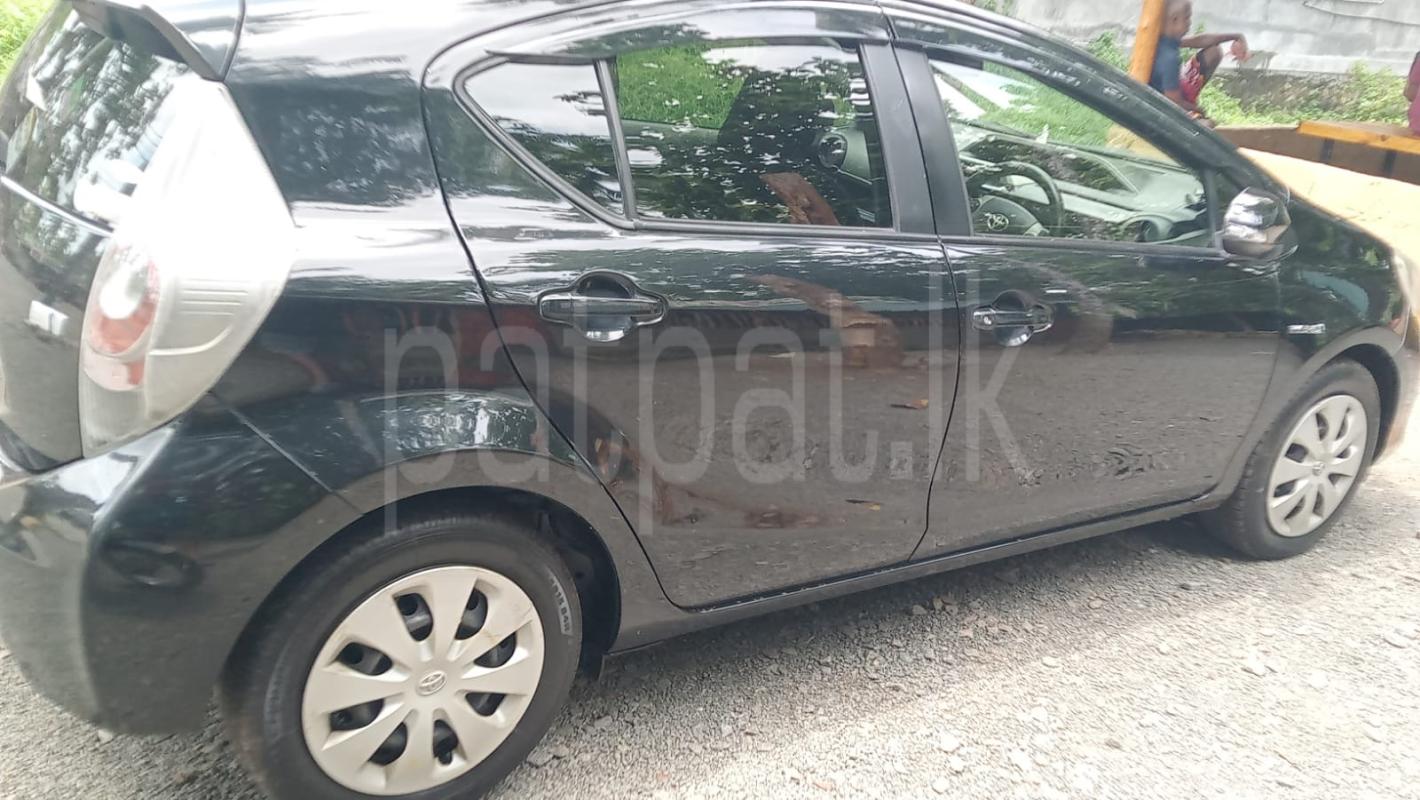Toyota Aqua 2014 - பயன்படுத்தப்பட்டது கார் sale in Sri Lanka - patpat.lk