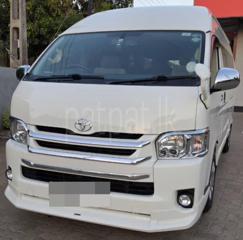Toyota Hiace 2017 - பயன்படுத்தப்பட்டது வேன் sale in Sri Lanka - patpat.lk