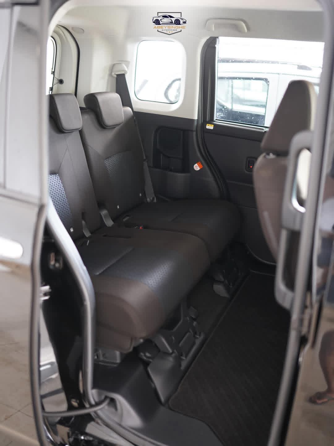 Toyota Roomy 2023 - Used Car sale in Sri Lanka - patpat.lk