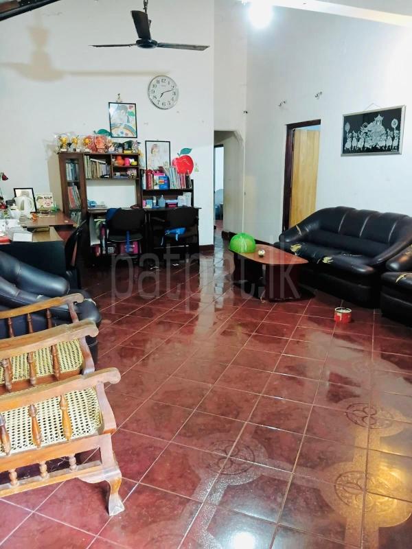 House for Sale in Hingurakgoda