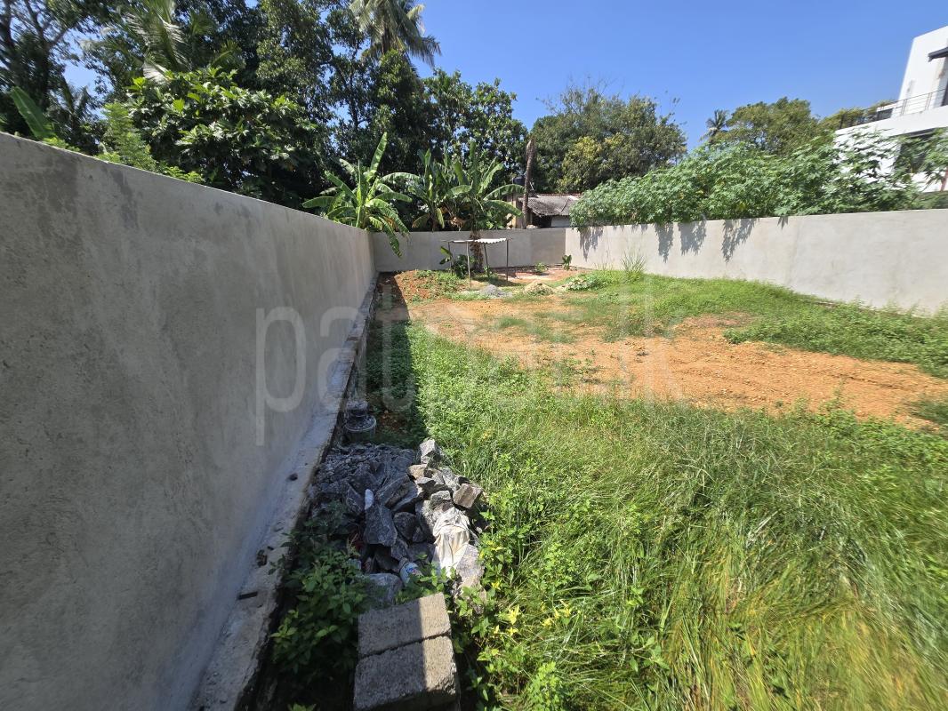 Residential Land for Sale in Boralesgamuwa