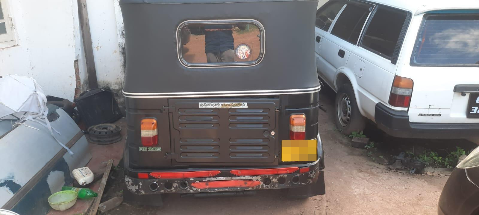 Bajaj 4 stroke 2013 - Used Three wheeler sale in Sri Lanka - patpat.lk
