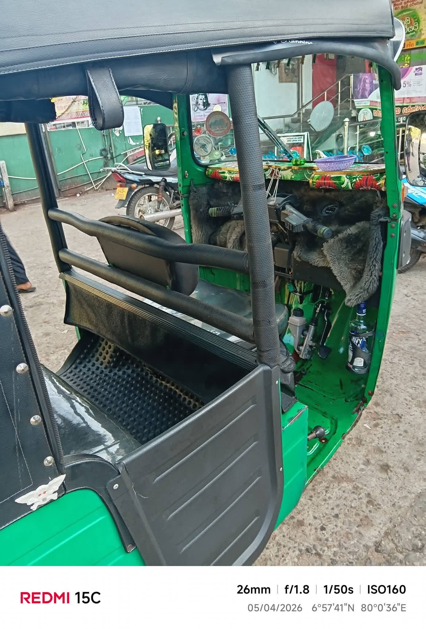 Bajaj Three Wheel 2014 - Used Three wheeler sale in Sri Lanka - patpat.lk
