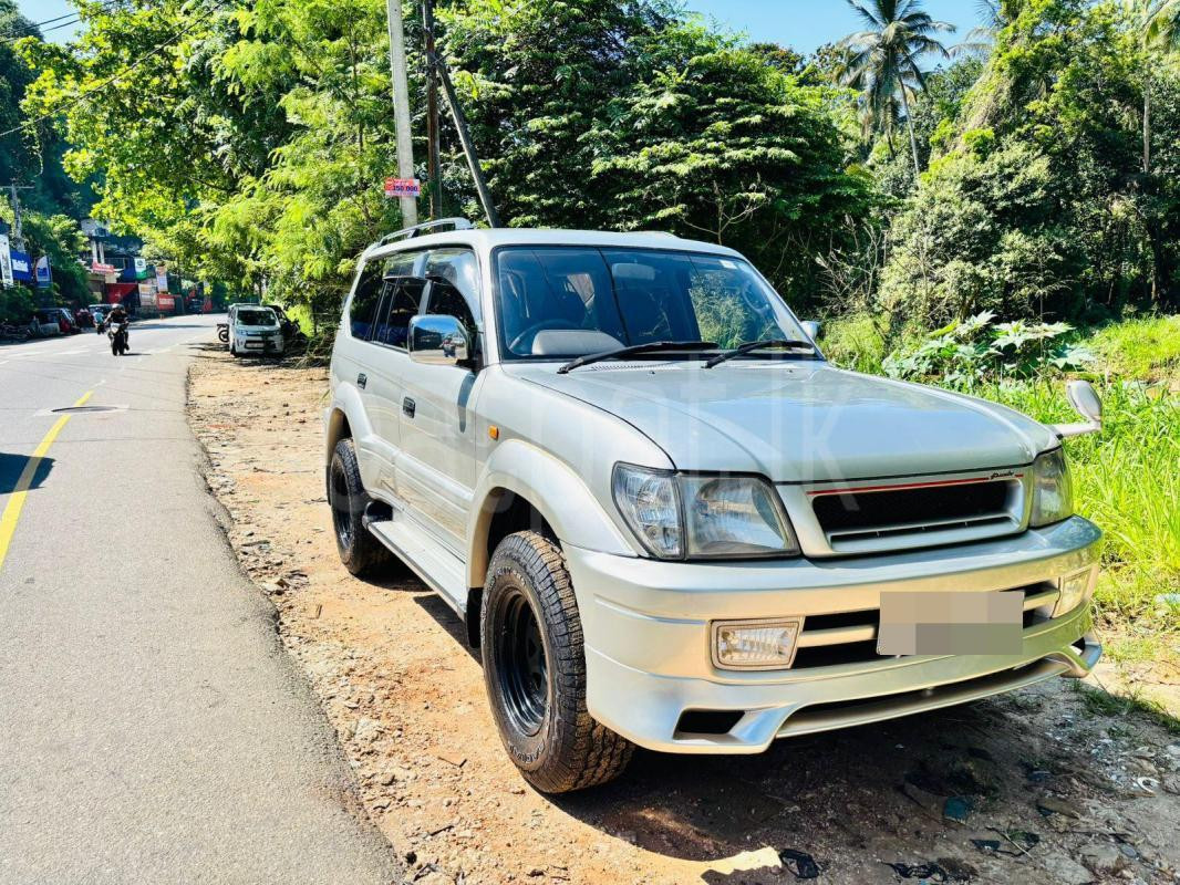Toyota Land Cruiser Prado 2000 - භාවිතා කරන ලද SUV රථය sale in Sri Lanka - patpat.lk