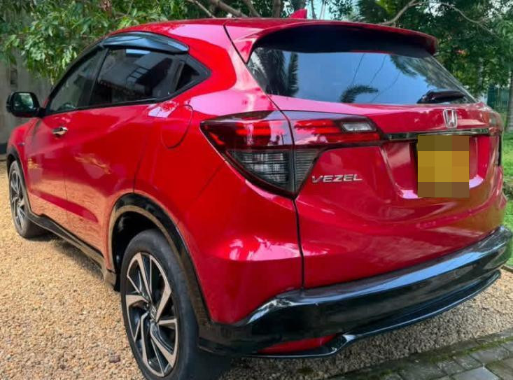 Honda Vezel 2018 - භාවිතා කරන ලද SUV රථය sale in Sri Lanka - patpat.lk