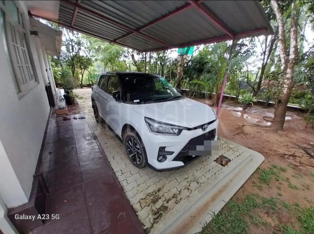 Toyota Raize 2025 - பயன்படுத்தப்பட்டது SUV sale in Sri Lanka - patpat.lk