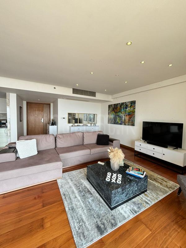 Luxury Apartment for Rent in Colombo Fort (Colombo 01)