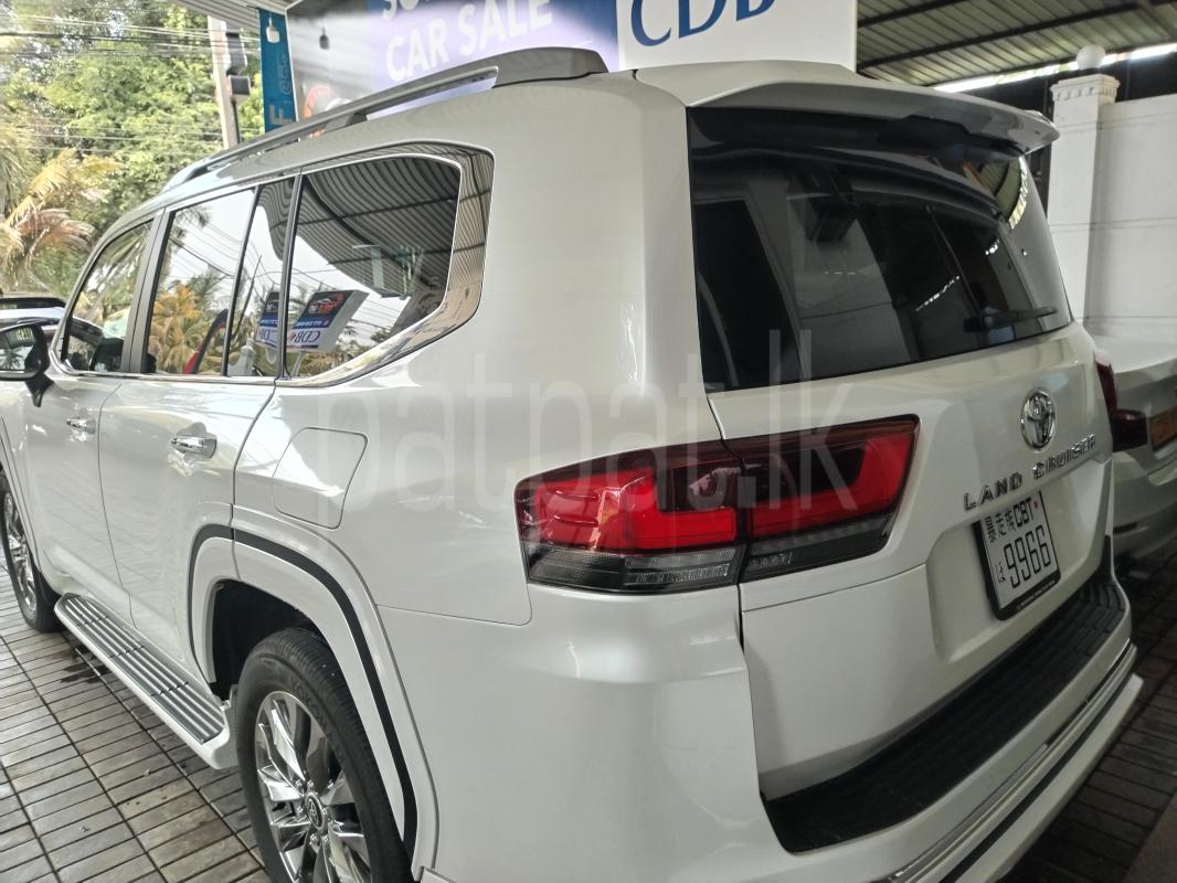 Toyota Land Cruiser 2025 - Used SUV sale in Sri Lanka - patpat.lk