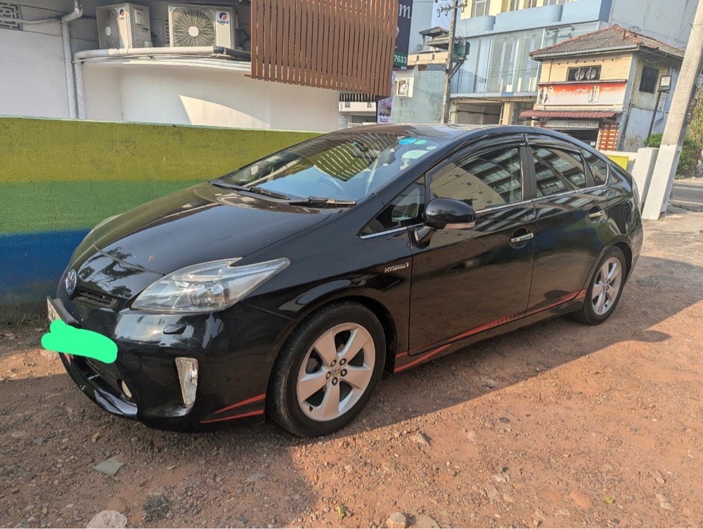 Toyota Prius 2013 - Used Car sale in Sri Lanka - patpat.lk