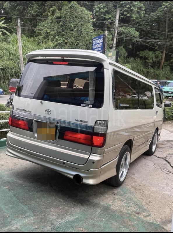 Toyota Hiace 2000 - மறுசீரமைக்கப்பட்டது வேன் sale in Sri Lanka - patpat.lk