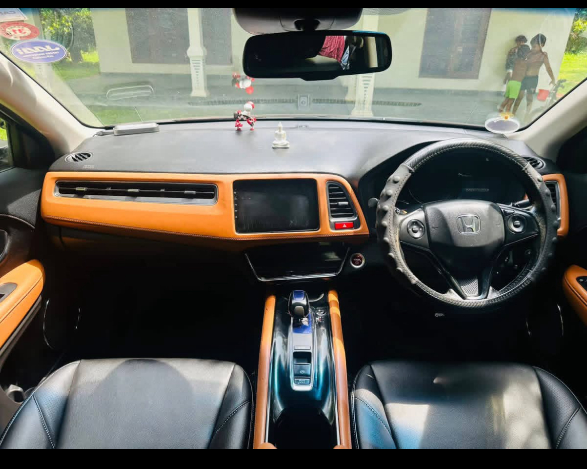 Honda Vezel 2015 - பயன்படுத்தப்பட்டது SUV sale in Sri Lanka - patpat.lk