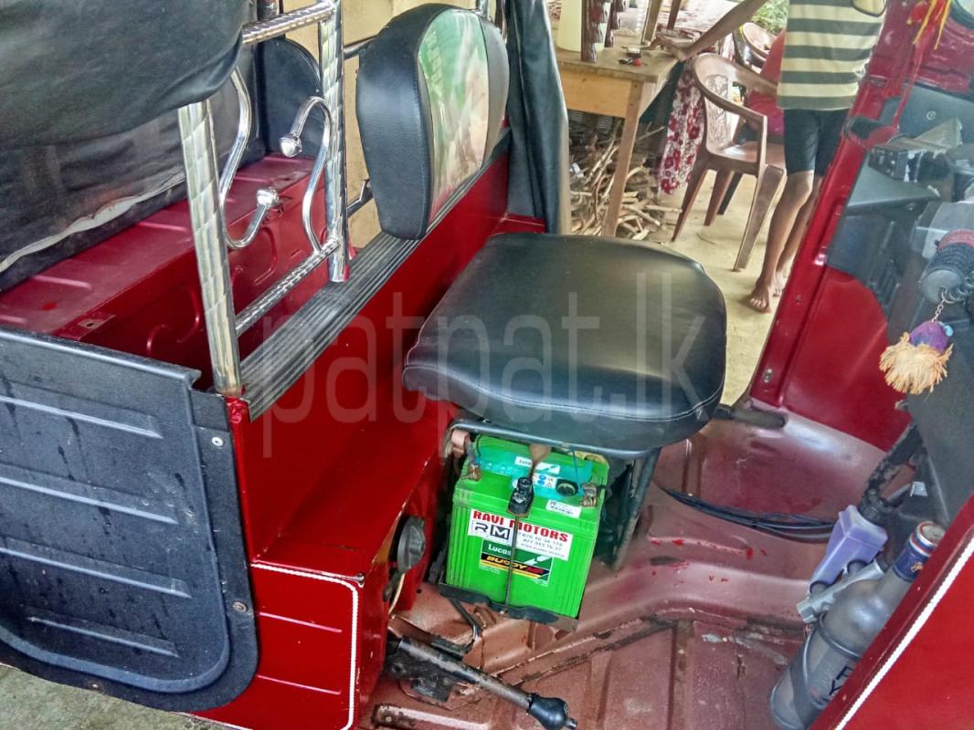 Bajaj Three Wheel 2014 - Used Three wheeler sale in Sri Lanka - patpat.lk