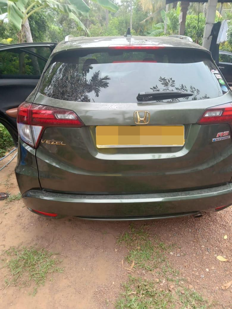 Honda Vezel 2014 - Used SUV sale in Sri Lanka - patpat.lk
