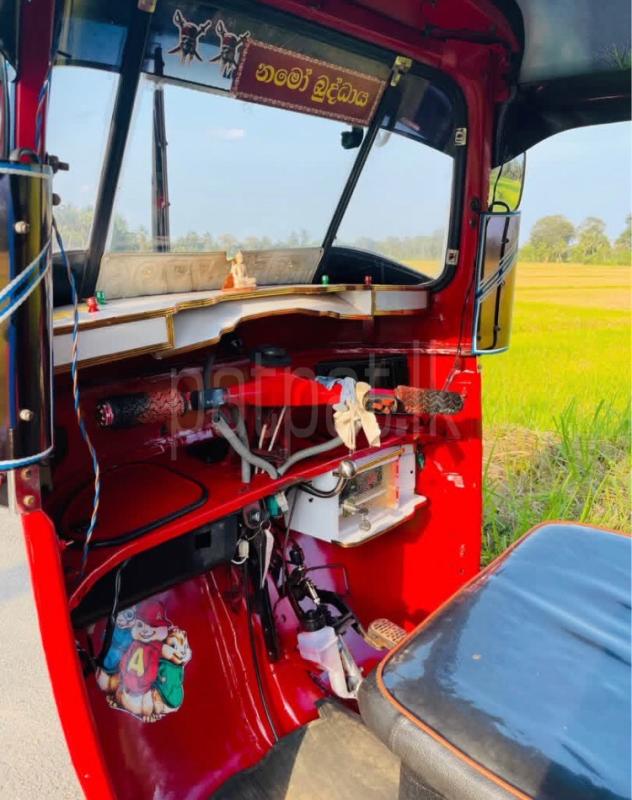 Bajaj Three Wheel 2006 - Used Three wheeler sale in Sri Lanka - patpat.lk