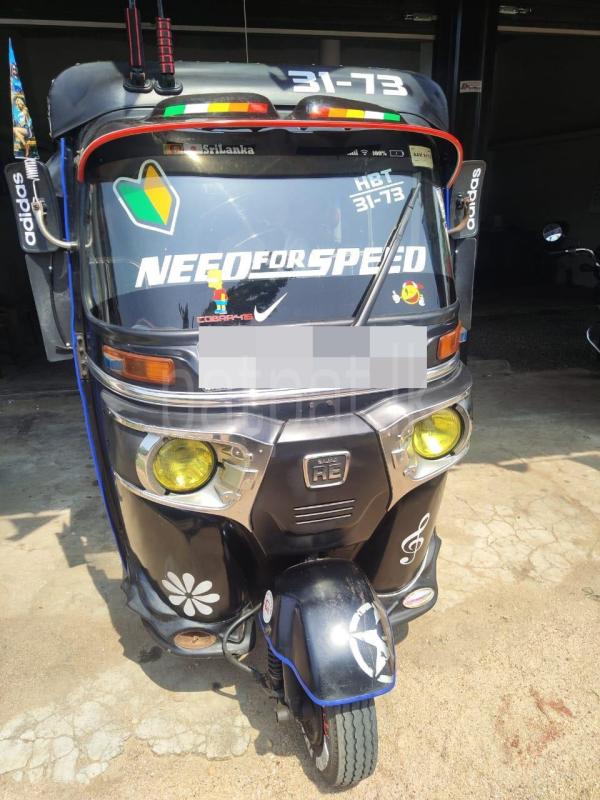 Bajaj Three Wheel 2014 - பயன்படுத்தப்பட்டது முச்சக்கர வண்டி sale in Sri Lanka - patpat.lk