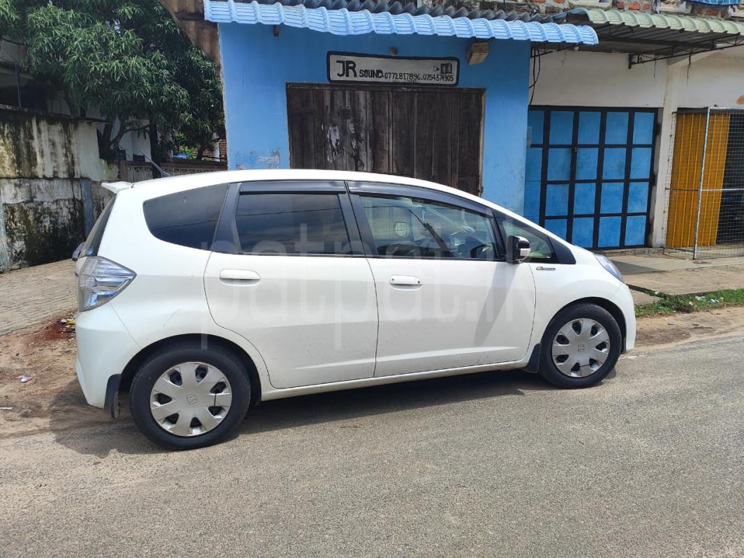 Advertisement image 3