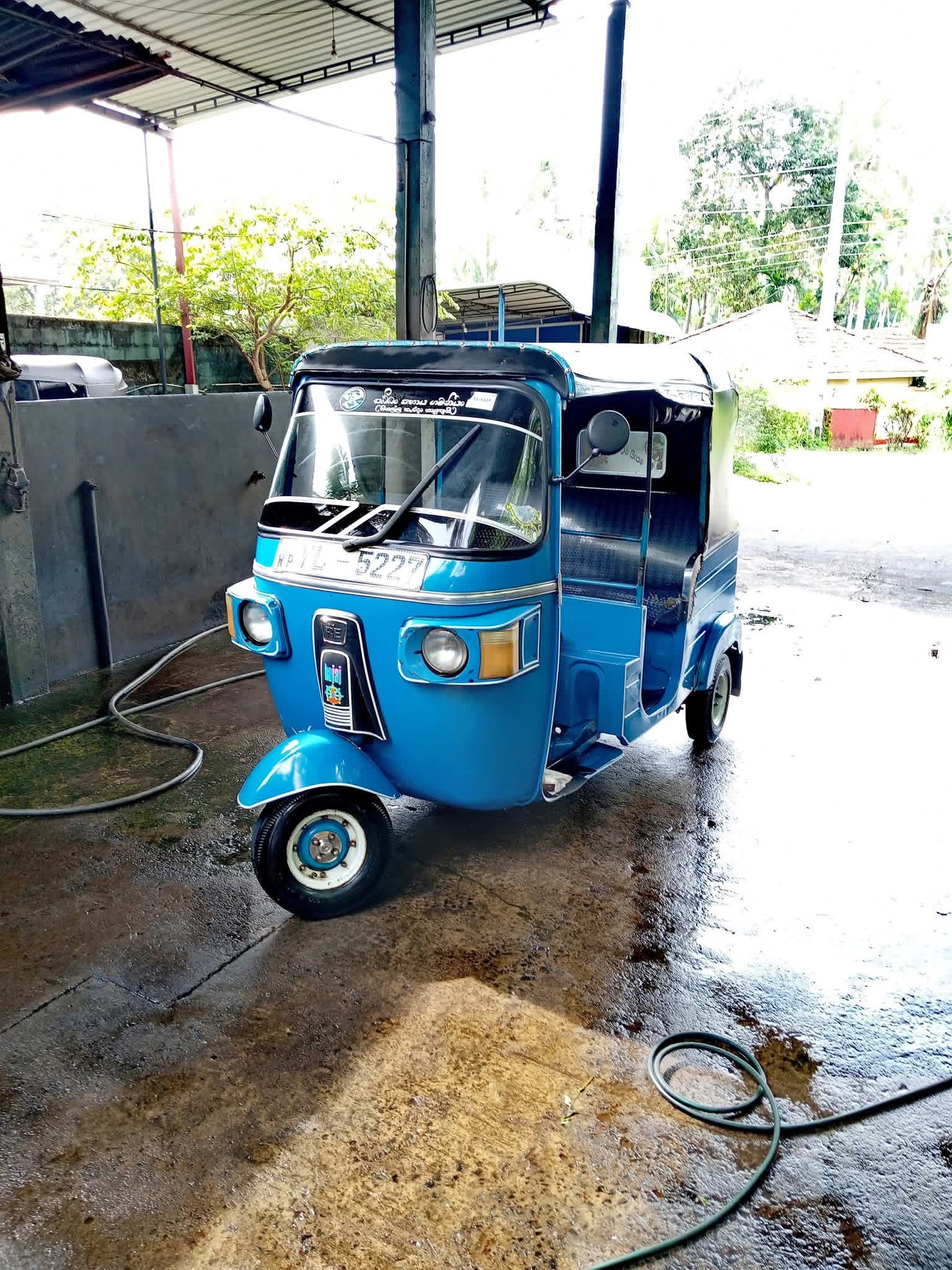 Bajaj Three Wheel 2011 - Used Three wheeler sale in Sri Lanka - patpat.lk