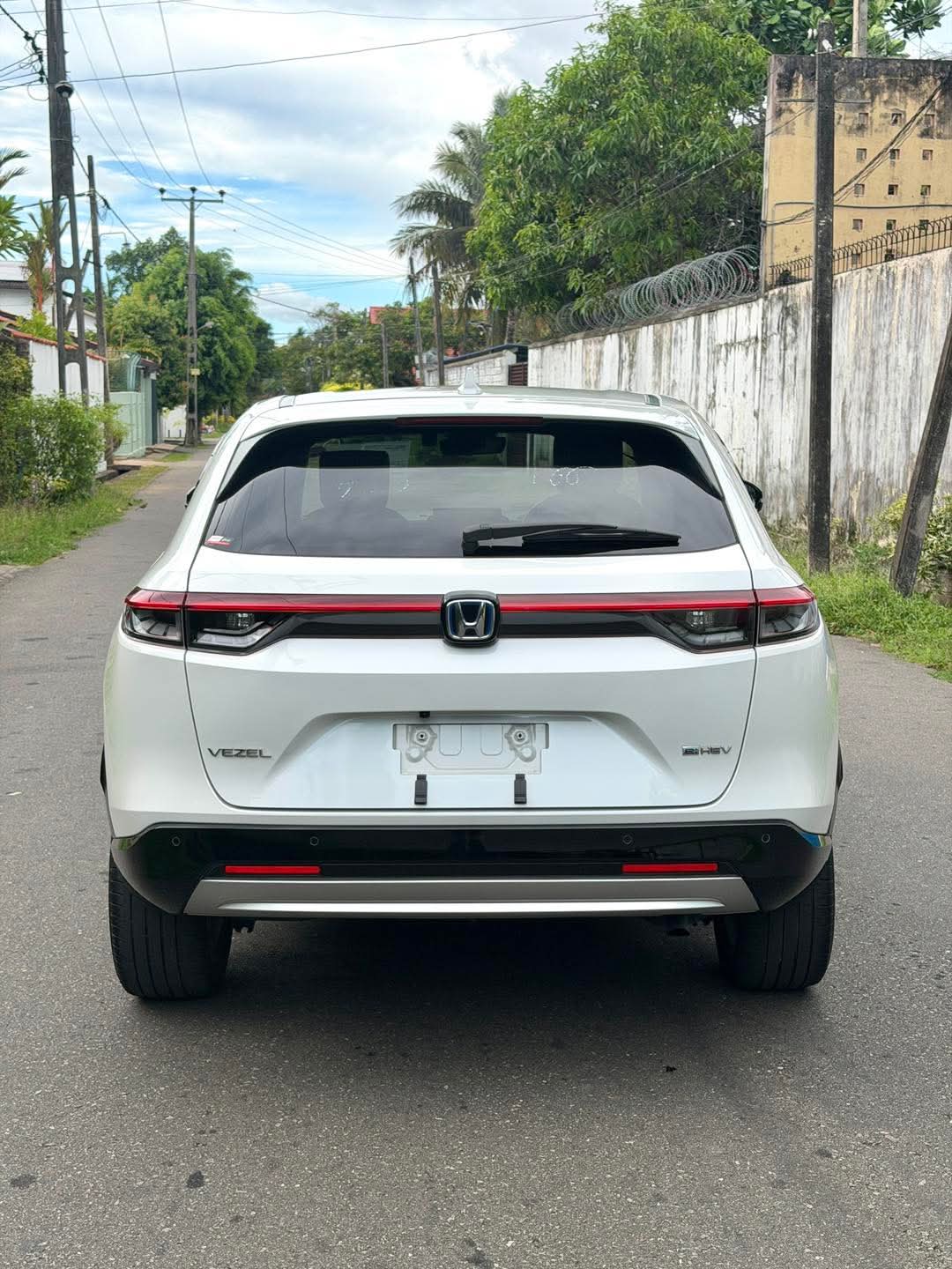 Honda Vezel 2023 - Reconditioned SUV sale in Sri Lanka - patpat.lk