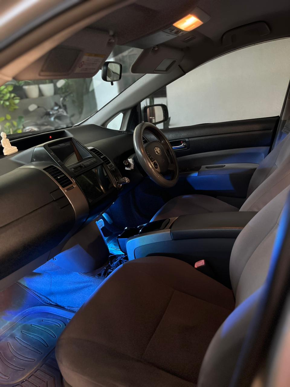 Toyota Prius 2011 - Used Car sale in Sri Lanka - patpat.lk