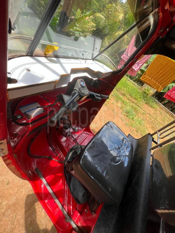 Bajaj Three Wheel 2009 - பயன்படுத்தப்பட்டது முச்சக்கர வண்டி sale in Sri Lanka - patpat.lk