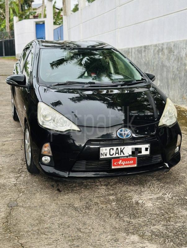 Toyota Aqua 2013 - பயன்படுத்தப்பட்டது கார் sale in Sri Lanka - patpat.lk