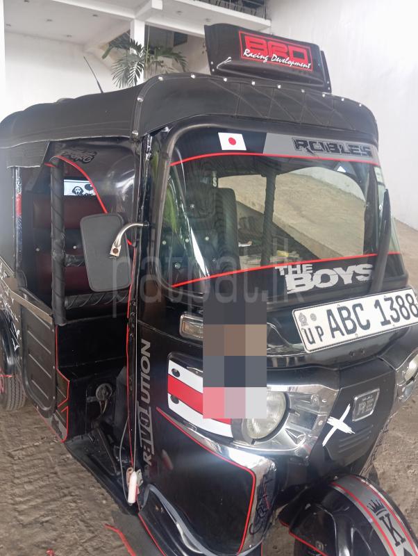 Bajaj 4 stroke 2015 - பயன்படுத்தப்பட்டது முச்சக்கர வண்டி sale in Sri Lanka - patpat.lk