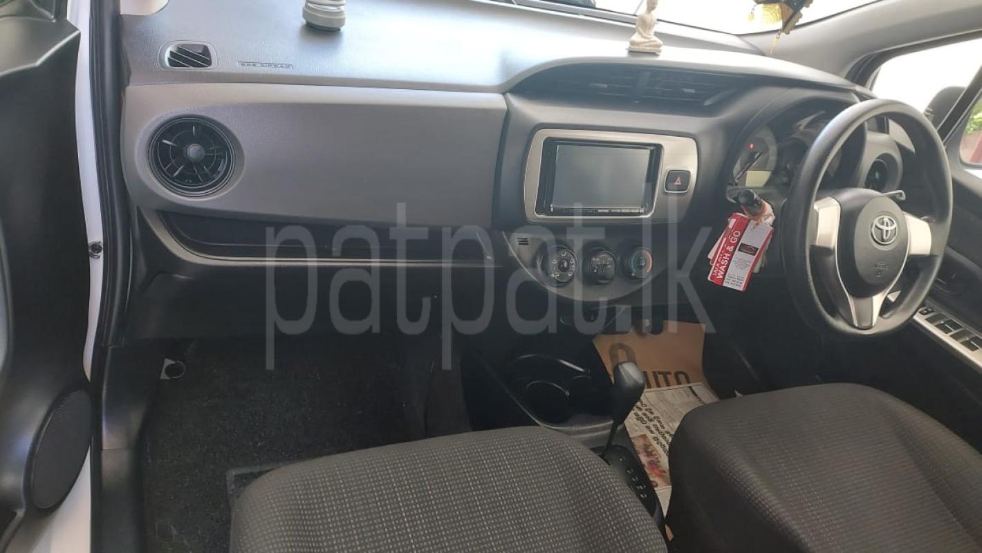 Toyota Vitz 2016 - பயன்படுத்தப்பட்டது கார் sale in Sri Lanka - patpat.lk