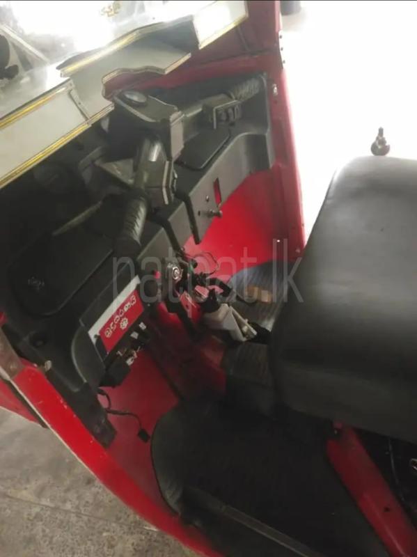 Bajaj 4 stroke 2007 - பயன்படுத்தப்பட்டது முச்சக்கர வண்டி sale in Sri Lanka - patpat.lk