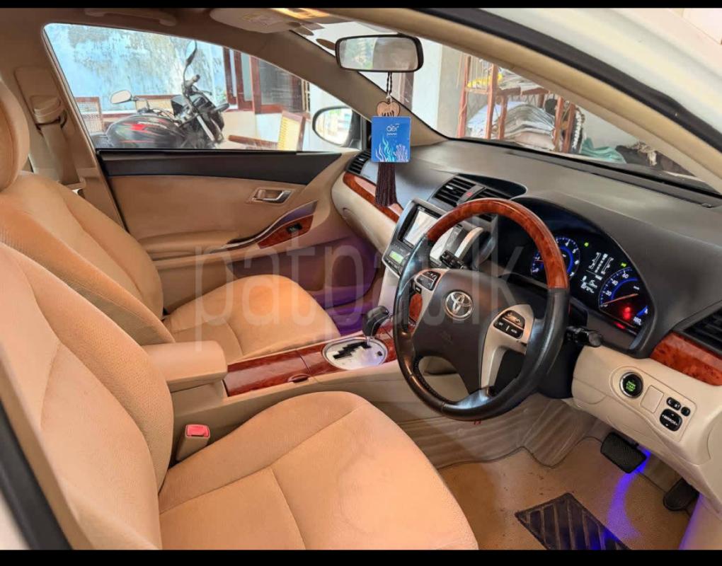 Toyota Premio 2013 - பயன்படுத்தப்பட்டது கார் sale in Sri Lanka - patpat.lk