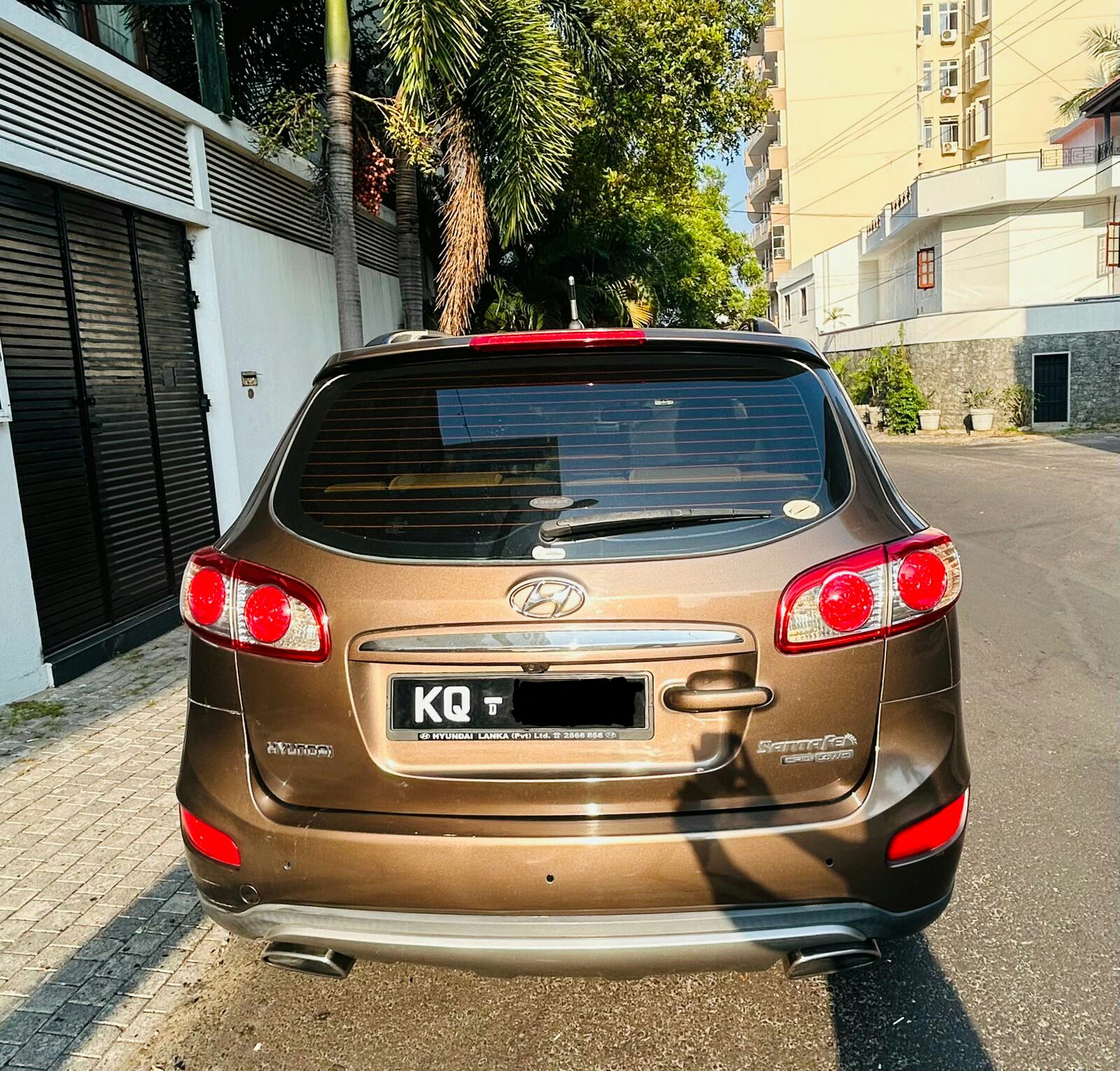 Hyundai Santa Fe 2011 - Used SUV sale in Sri Lanka - patpat.lk