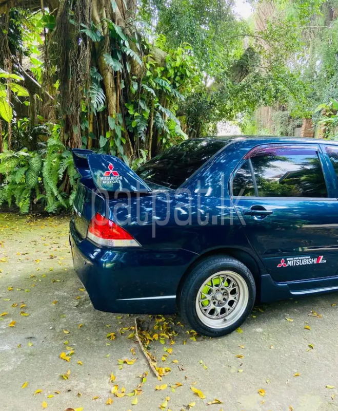 Advertisement image 4