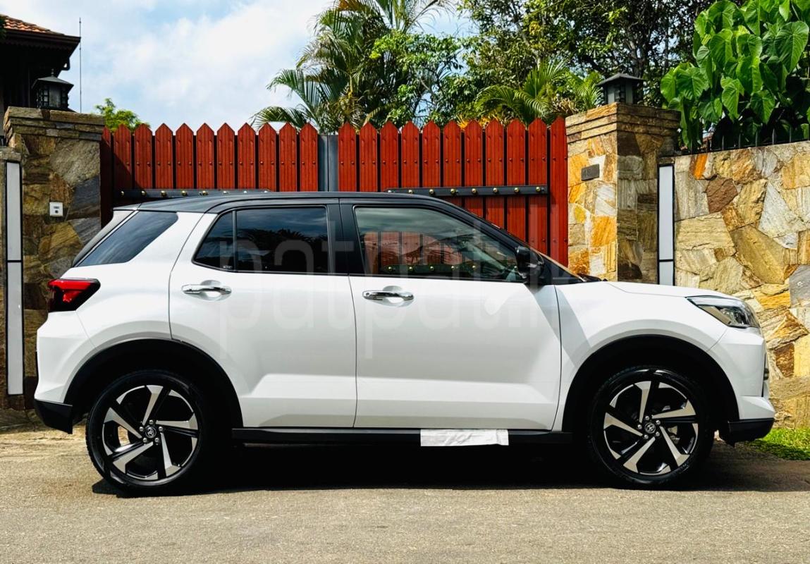 Advertisement image 6