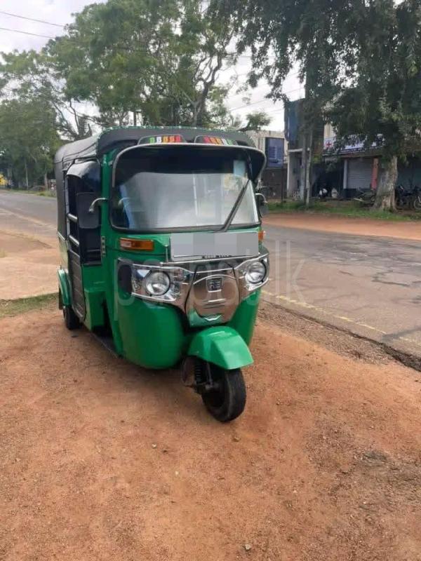 Bajaj 4 stroke 2019 - භාවිතා කරන ලද ත්‍රිරෝද රථය sale in Sri Lanka - patpat.lk