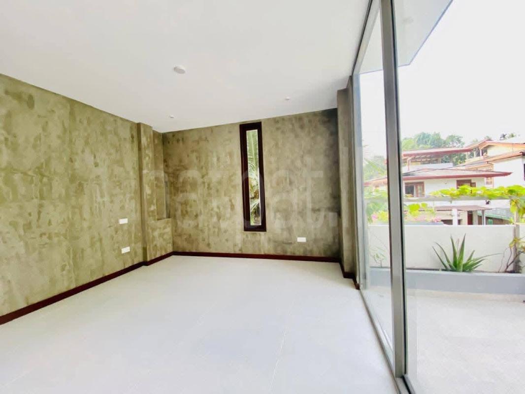 House for Sale in Kadawatha ads-image-1