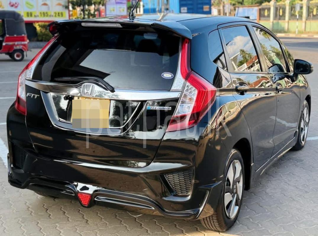 Honda Fit 2013 - භාවිතා කරන ලද කාර් sale in Sri Lanka - patpat.lk