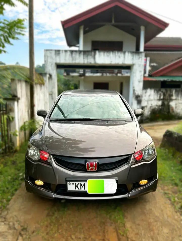 Honda Civic 2010 ads-image-1