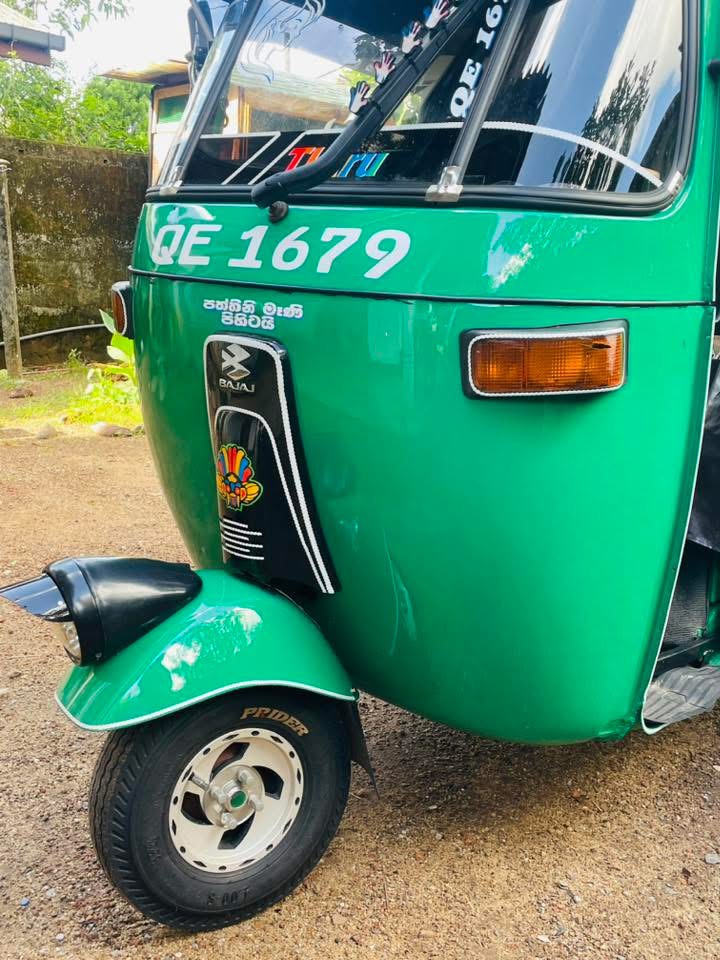 Bajaj Three Wheel 2006 - பயன்படுத்தப்பட்டது முச்சக்கர வண்டி sale in Sri Lanka - patpat.lk