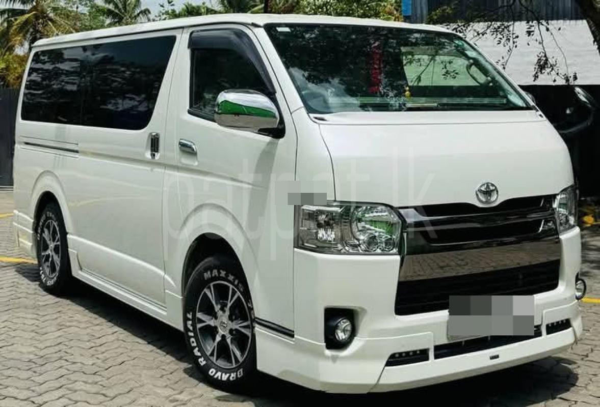 Toyota Hiace 2017 - பயன்படுத்தப்பட்டது வேன் sale in Sri Lanka - patpat.lk