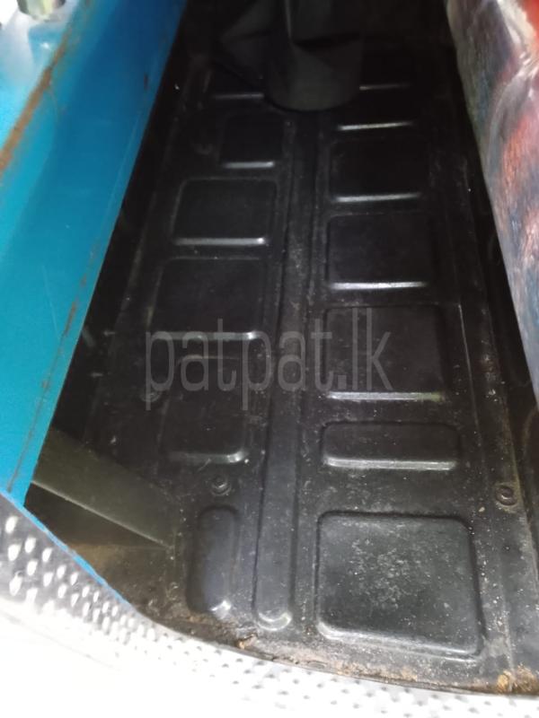 Bajaj Three Wheel 2009 - பயன்படுத்தப்பட்டது முச்சக்கர வண்டி sale in Sri Lanka - patpat.lk