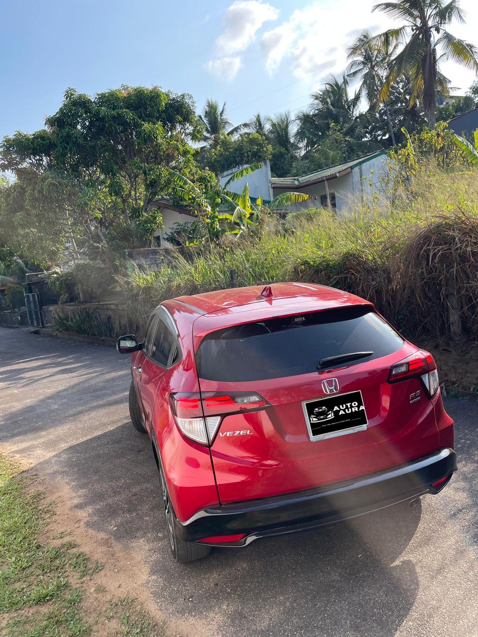 Honda Vezel 2016 - Used SUV sale in Sri Lanka - patpat.lk